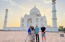 3 Hours Guided Taj Mahal Heritage and Garden Tour in Agra