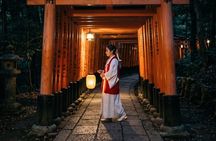 Evening Tour of Fushimi Inari Shrine Lanterns Scenic Views