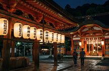 Evening Tour of Fushimi Inari Shrine Lanterns Scenic Views