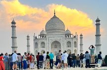 3 Hours Guided Taj Mahal Heritage and Garden Tour in Agra