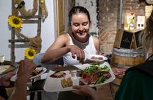 Private Florence Oltrarno Food & Wine Tour with Wine Windows