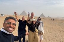 Giza Pyramids Private Tour with Egyptologist