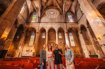 Barcelona: Montjuic, Cable Car, Harbour Cruise and Old Town Tour