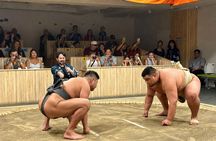 Kyoto: Sumo Show Experience with Photo & Drinks