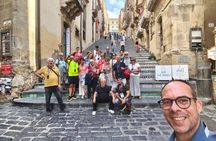 Guided tour of the Unesco historic center of Caltagirone