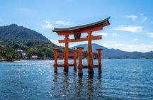 Hiroshima Walking Tour: Peace Memorial Park and Miyajima Island