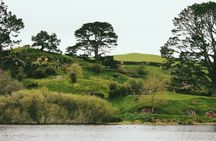 2 Day Waitomo Caves, Hobbiton and Rotorua Tour: from Auckland