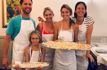 Bari: Pasta and Tiramisu Cooking Class with Wine