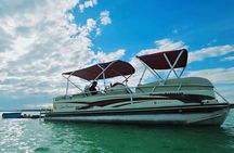 Private charter on pontoon Laguna de los Siete Colores Bacalar