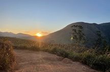 Best of Kerala: 8-Day Private Tour with Hotel & Houseboat Stay