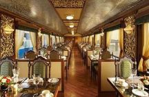 4-Day Private Golden Triangle Tour with Taj Mahal & Express Train