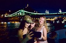Budapest: Unlimited Evening Rosé Wine Cruise on River Danube