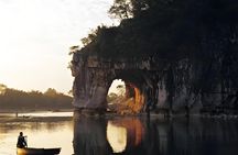 Guilin Private Day Tour Reed Flute Cave and Elephant Trunk Hill