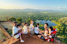 3 Day Sigiriya, Dambulla and Kandy Discovery Tour from Negombo