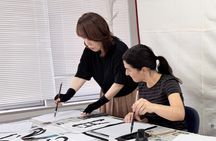 Nagoya City Japanese Calligraphy Class with Tea and Sweets