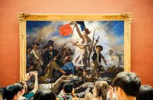 Louvre Museum Small Group Guided Tour with Reserved Entry