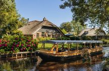 Giethoorn: Day Trip from Amsterdam and Guided Canal Cruise