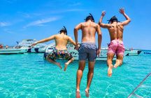 Private Boat Tour in Punta Cana with Open Bar, Snorkeling & swimm