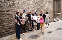 Barcelona Street Art Tour with Exclusive Artist Studios Visit