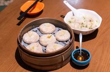 Old Shanghai Signature Food Tour with 14+ Tasters by FoodaQuest