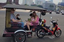 Private Tuk-Tuk Tour with Driver in Phnom Penh