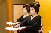 One Hour Geisha Show in Dotombori Osaka Performance