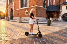Warsaw E-Scooter Tour: Old Town & City Centre Guided(1.5h or3.5h)