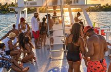 Punta Cana Party Boat Cruise: Snorkeling, Open Bar & Natural Pool