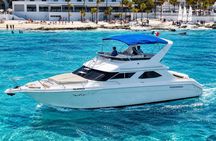 Deluxe Yacht 48FT with FlyBrige Rental in Cancun