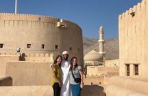 Private 4WD Adventure in Nizwa Fort, Souq & Jebel Akhdar