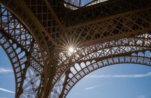 Paris: Eiffel Tower Guided Tour to Summit