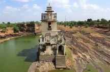 Chittorgarh Fort Day Trip from Udaipur with Guide Tickets & Lunch