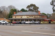 Southern Highlands Wine Tour by Luxury Mercedes
