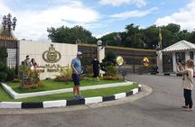 Private Bandar Highlight, Water Village & Night Tour