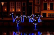 Amsterdam: Canal Light Cruise + Drinks & Snack Option