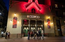 Barcelona Evening Small-Group Tapas and Wine Tour in Poble Sec