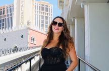 Private Vegas Strip Photoshoot with a Professional Photographer