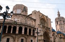 Private tour of Valencia: old town, El Carmen and Street Art