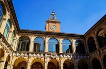 Bologna: Archiginnasio guided tour and wine tasting