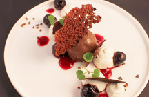 Paris Bustronome Gourmet Sightseeing Lunch on a Panoramic Bus