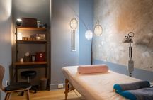Acupuncture session in New York