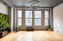 Acupuncture session in New York
