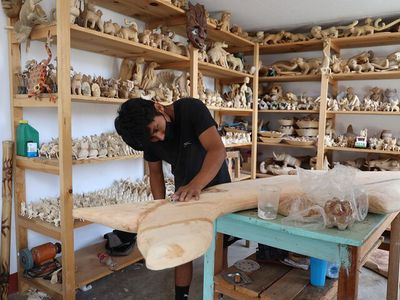 Monte Albán Classic Tour from Oaxaca City: Zapotec Ruins, Alebrijes, Black Clay and Chocolate