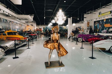 Dezerland Park Orlando Auto Museum entrance ticket