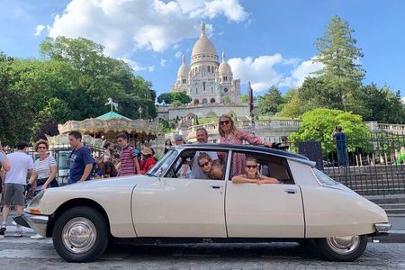 Paris Exclusive Tour on a Classic Citroën DS with Open Roof