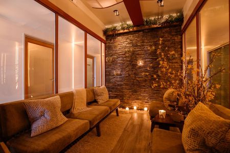 Massage at Olehenriksen Face Body SPA
