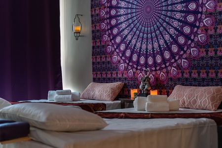 1.5-hour Couples Thai Massage