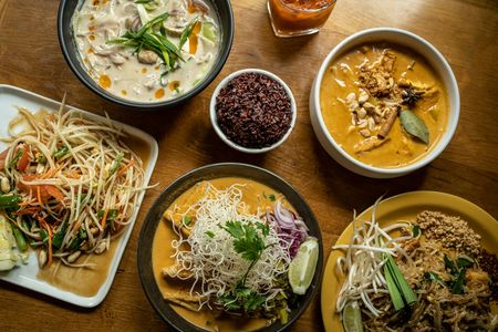 Classic Pad Thai Cooking Class