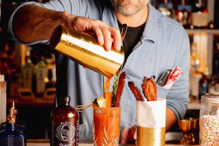 Cocktail Crafting Class: Shake, Stir & Sip