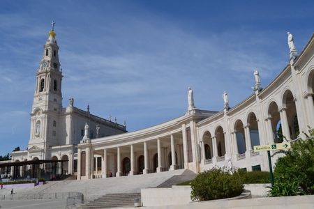 Fátima, Batalha, Nazaré and Óbidos tour